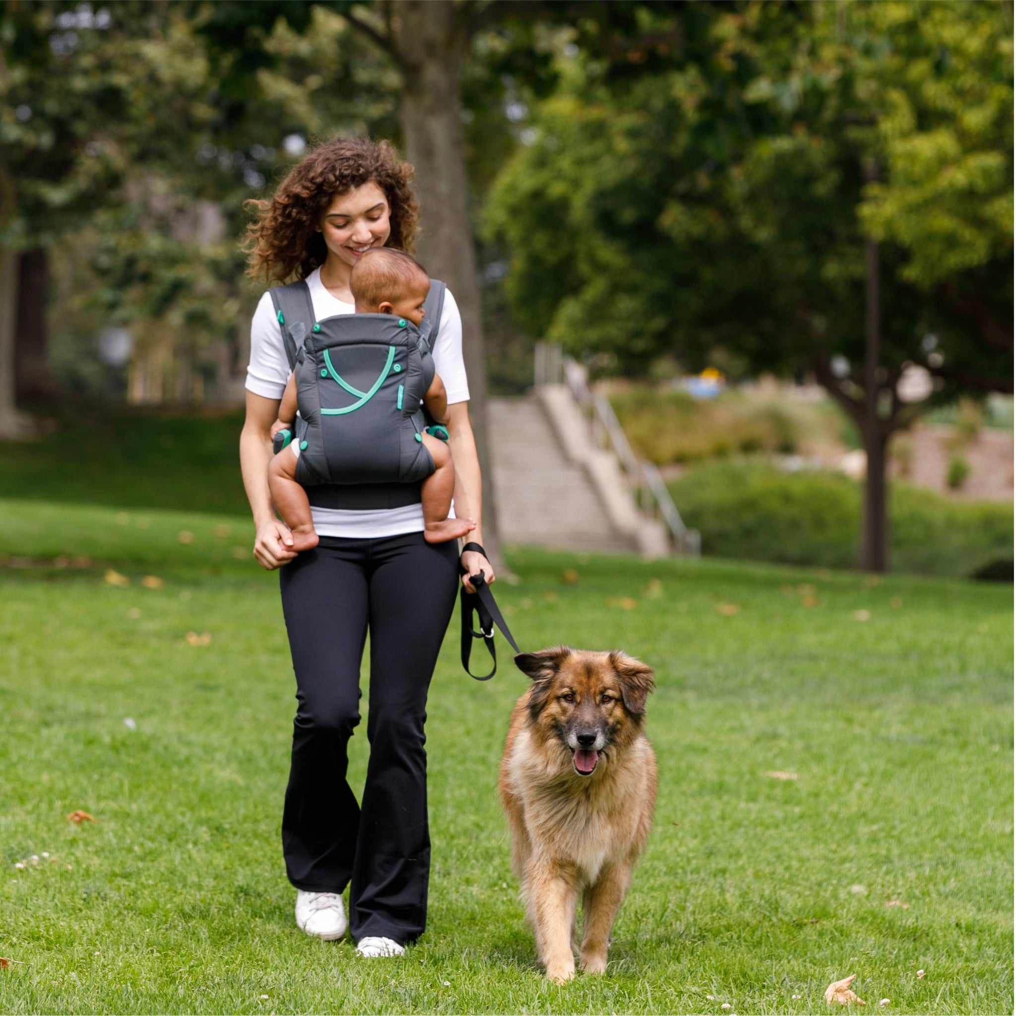 Carry On Active MultiPocket Carrier Infantino