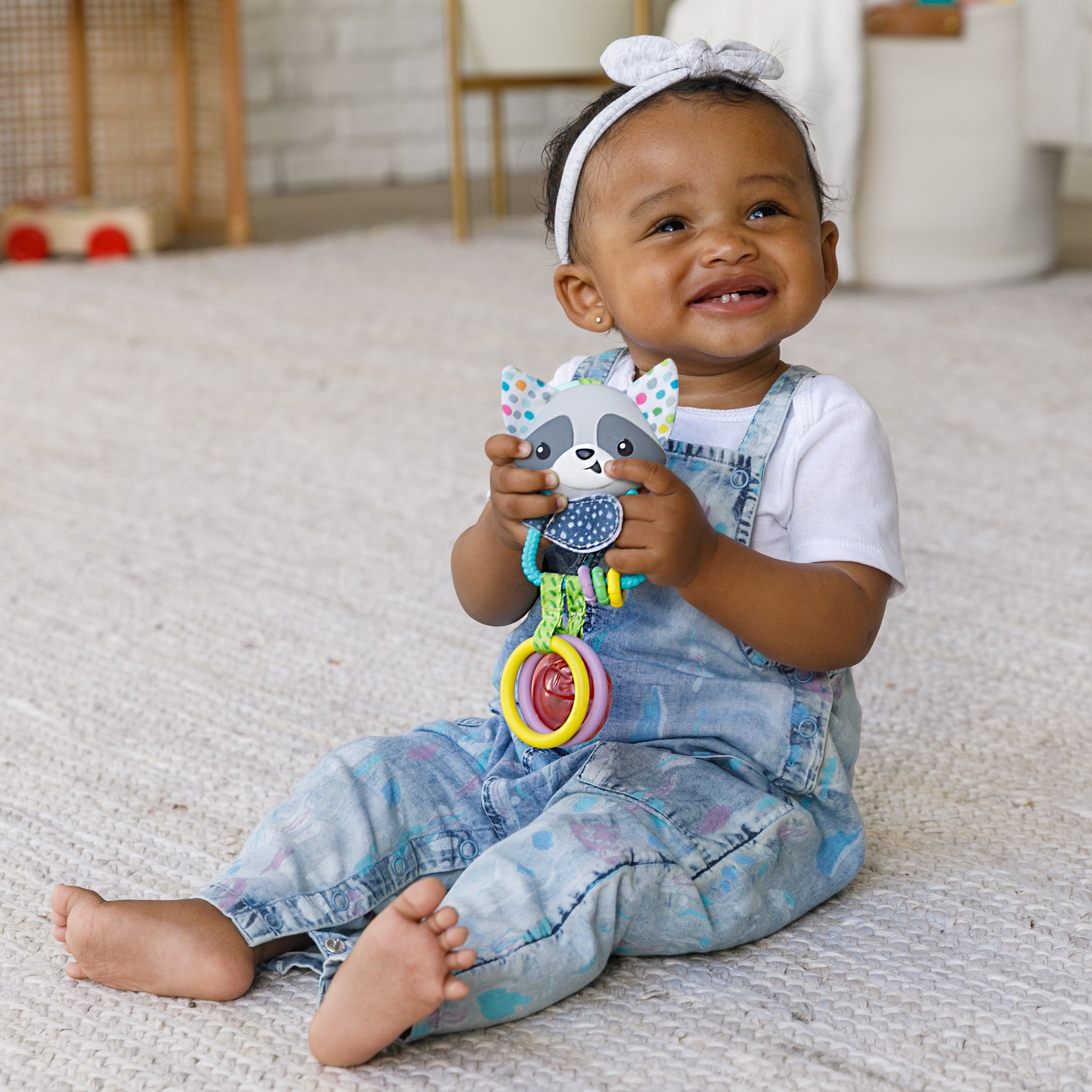 Infantino Handle Rattle Jingle Charms Rattle Raccoon – Infantino