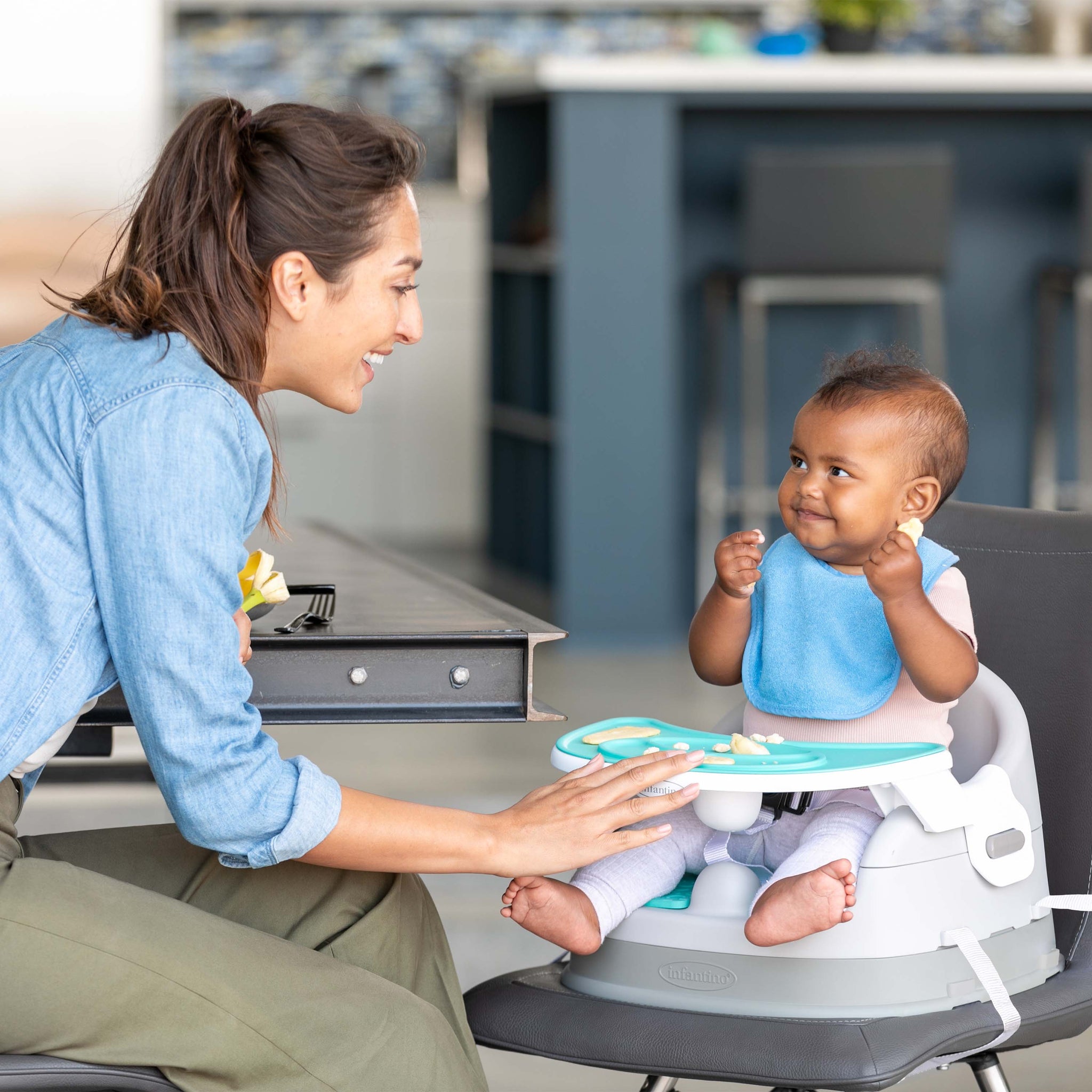 GrowWithMe 4in1 TwoCanDine Deluxe Feeding Booster Seat Infantino