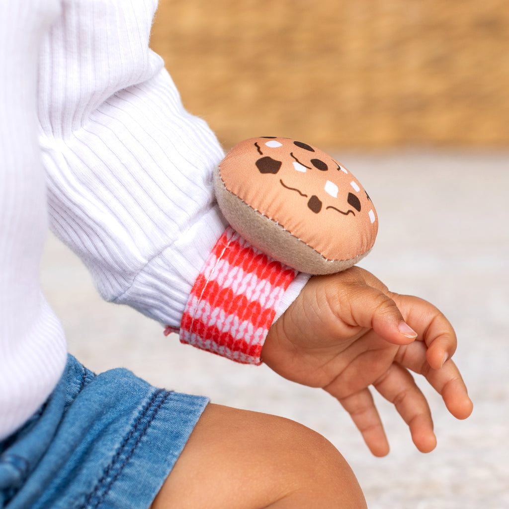 Holiday Wrist Rattles - Milk & Cookie – Infantino